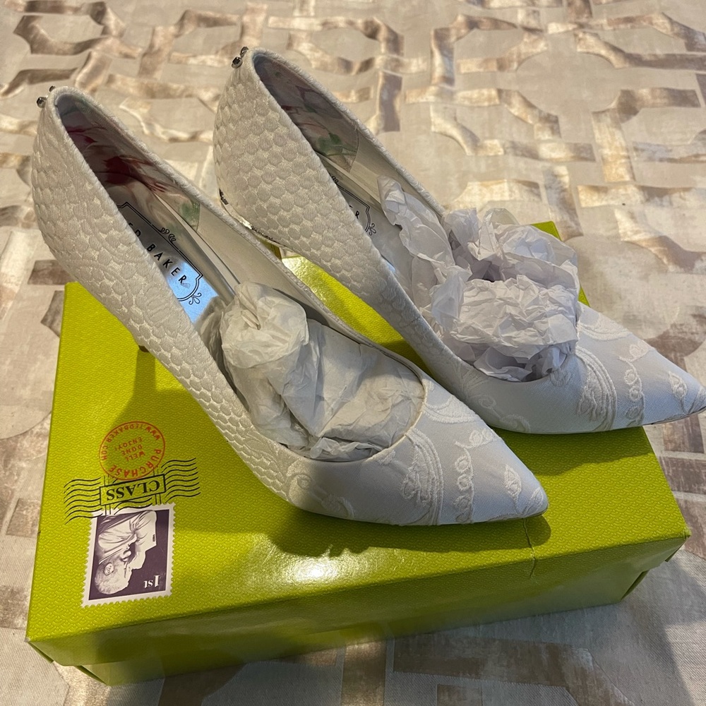 Ted Baker Heels - STUNNING!!